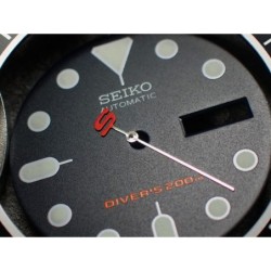 THE . S-JOKE . ONE - RED - SEIKO SECOND HAND NTH.SH.S - R