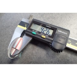 THE . ORIFLAMME . ONE - HIGH- DOMED SWISS SAPPHIRE F SEIKO SKX007 7S26-020 .S-4.2-D-RR