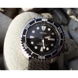 THE . SHARK . ONE - SEIKO SRP NEW TURTLE CUSTOM BEZEL NTD-02-P