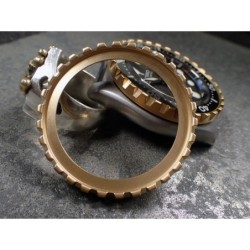 THE-DRACULA-ONE SATIN GOLD CUSTOM BEZEL F.SEIKO SKX007 7S26-020O DX-28-G